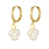 Madam Peach | Earrings - Pearls - Gold - Available tomorrow.