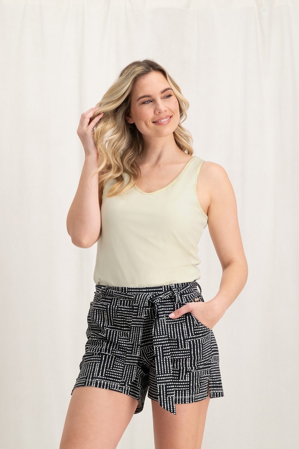 Aime | Noa Short - Square Dot travelstof
