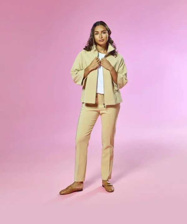 LaLotti | Emilia Broek - Beige | Morgen in huis - Pants - Dameskleding