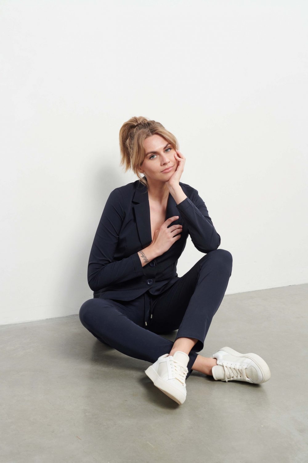 &Co Woman - Phileine Travel - Navy - Blazer - Dameskleding - Travelstof kwaliteit