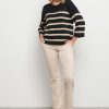 &Co Woman - Penelope Flared - Sand Travelstof Broek Andco Woman Dameskleding Sand / Creme kleur