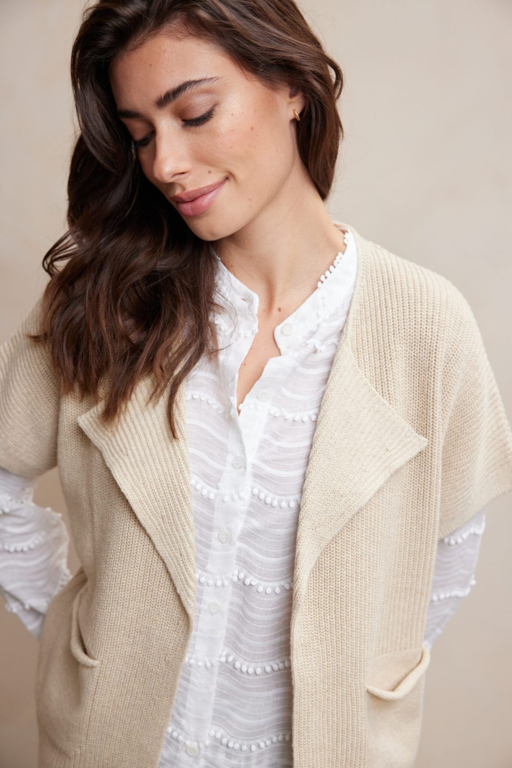 Aime | Jade Vest - Sand - Travelstof - Morgen in huis - Dameskleding - Aime Balance