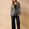 Lady Day - Blazer Lois - Mystic Check - Travelstof - Damesblazer - Met ceintuur - zwart wit geblokt - Jasje