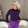Lady Day - Top Jane Long Sleeve - Twilight - Travelstof - Damestop - trui - Kol - strepen - paars zwart - Lange mouw.