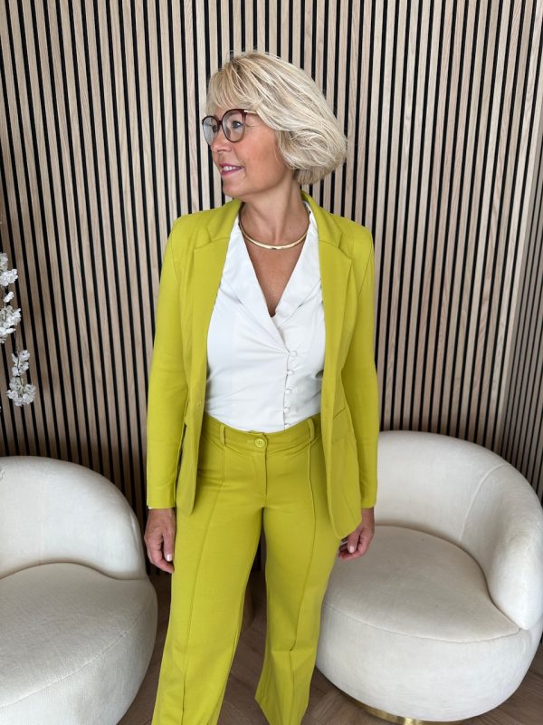 Aime Balance - Sanne Blazer - Lime green | Travelstof voor dameskleding | Herfstcollectie