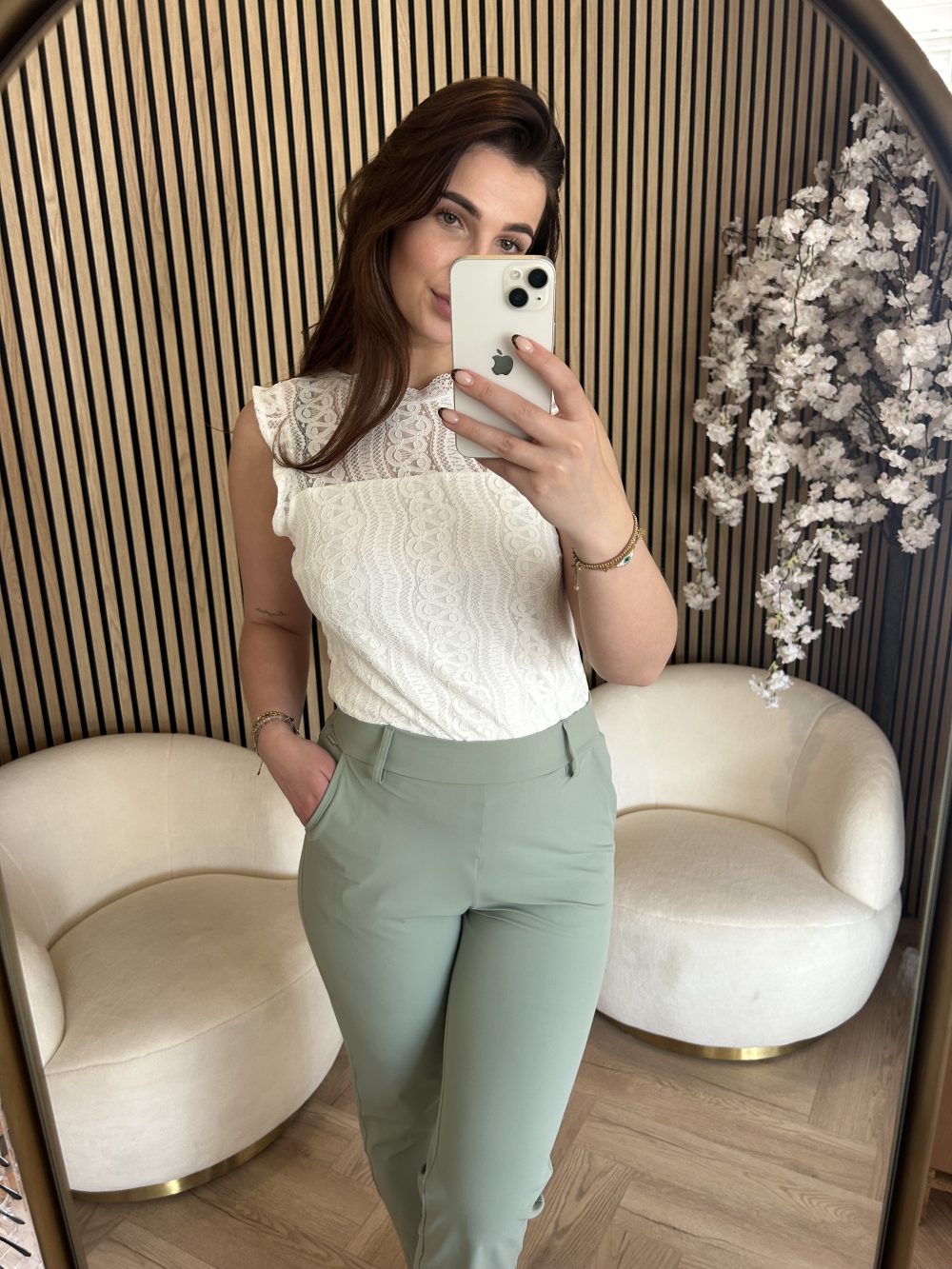 Mi Piace - Top Mouwloos Kant - Off White
