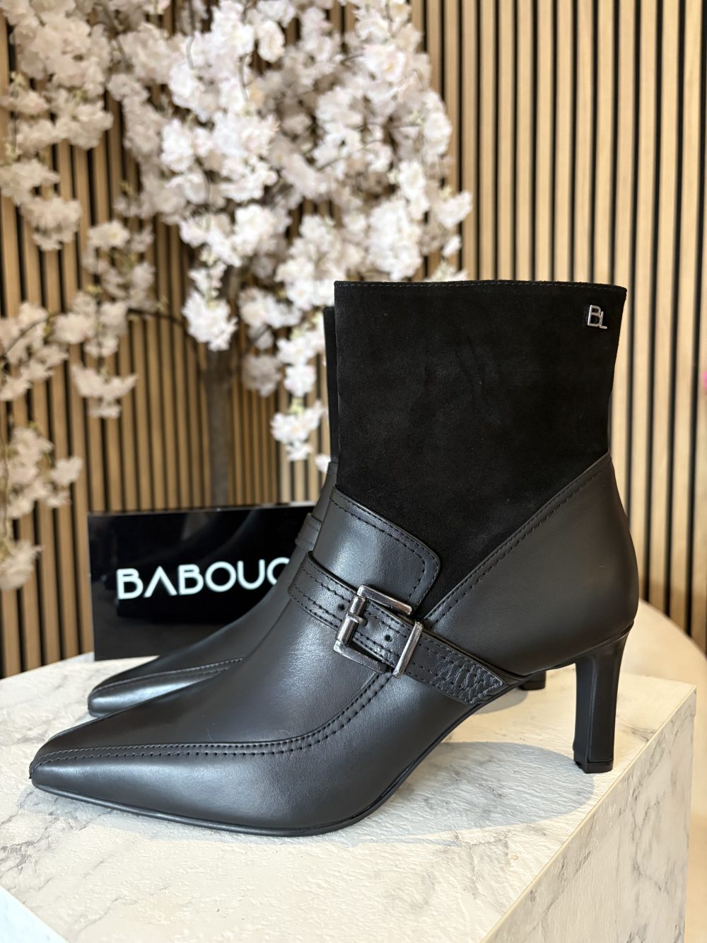 Babouche - Megan Enkellaarsjes - Black