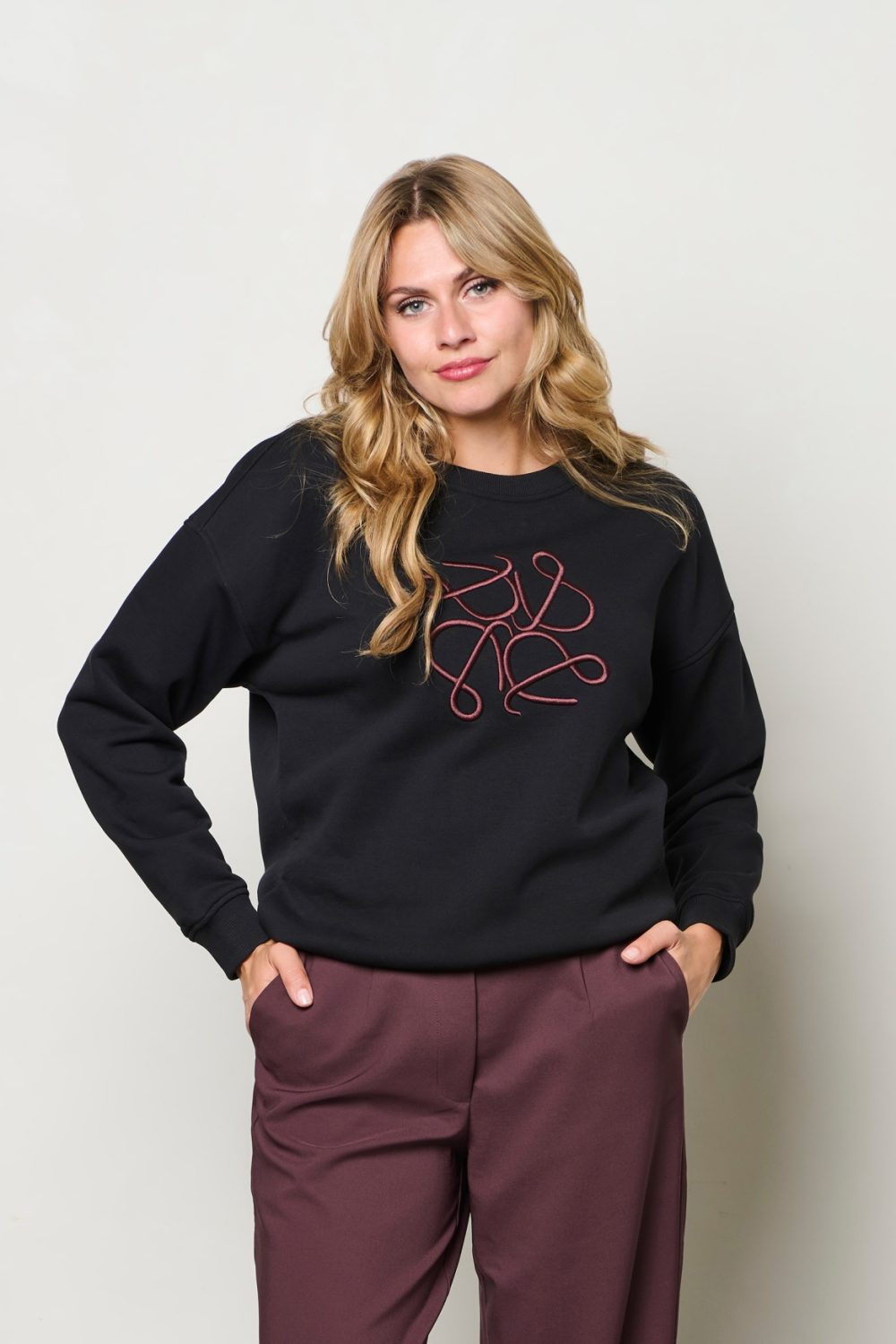 &Co Woman - Selina Embro - Black