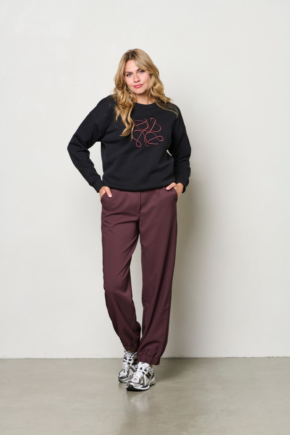 &Co Woman - Selina Embro - Black