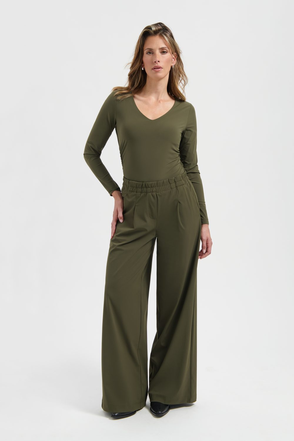 Lady Day - Arly-V Top - Dark Olive