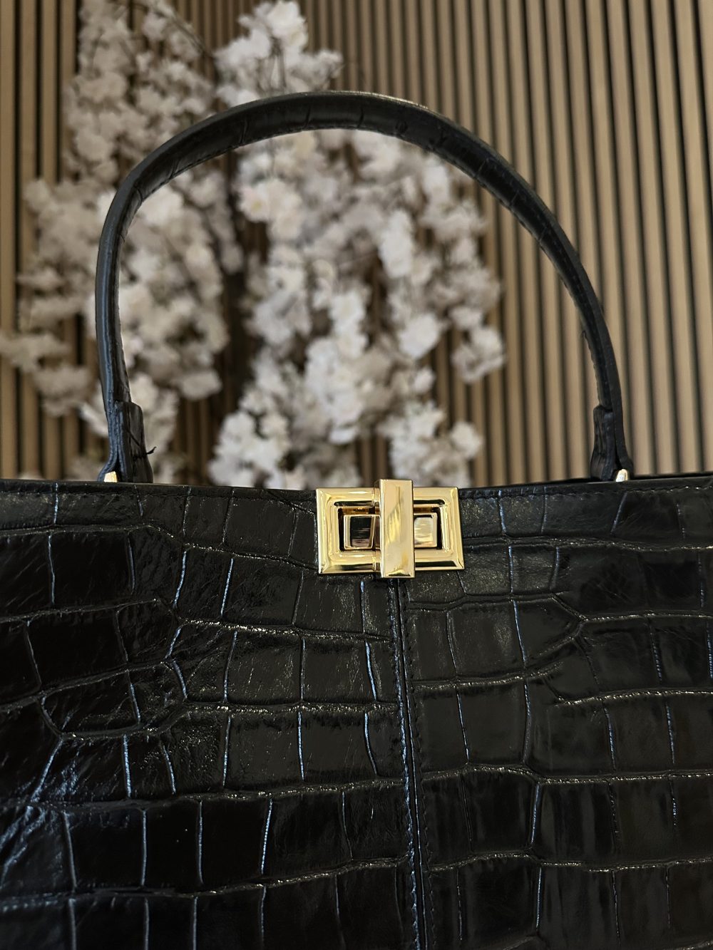 Madam Peach - Noelle Croco - Zwart