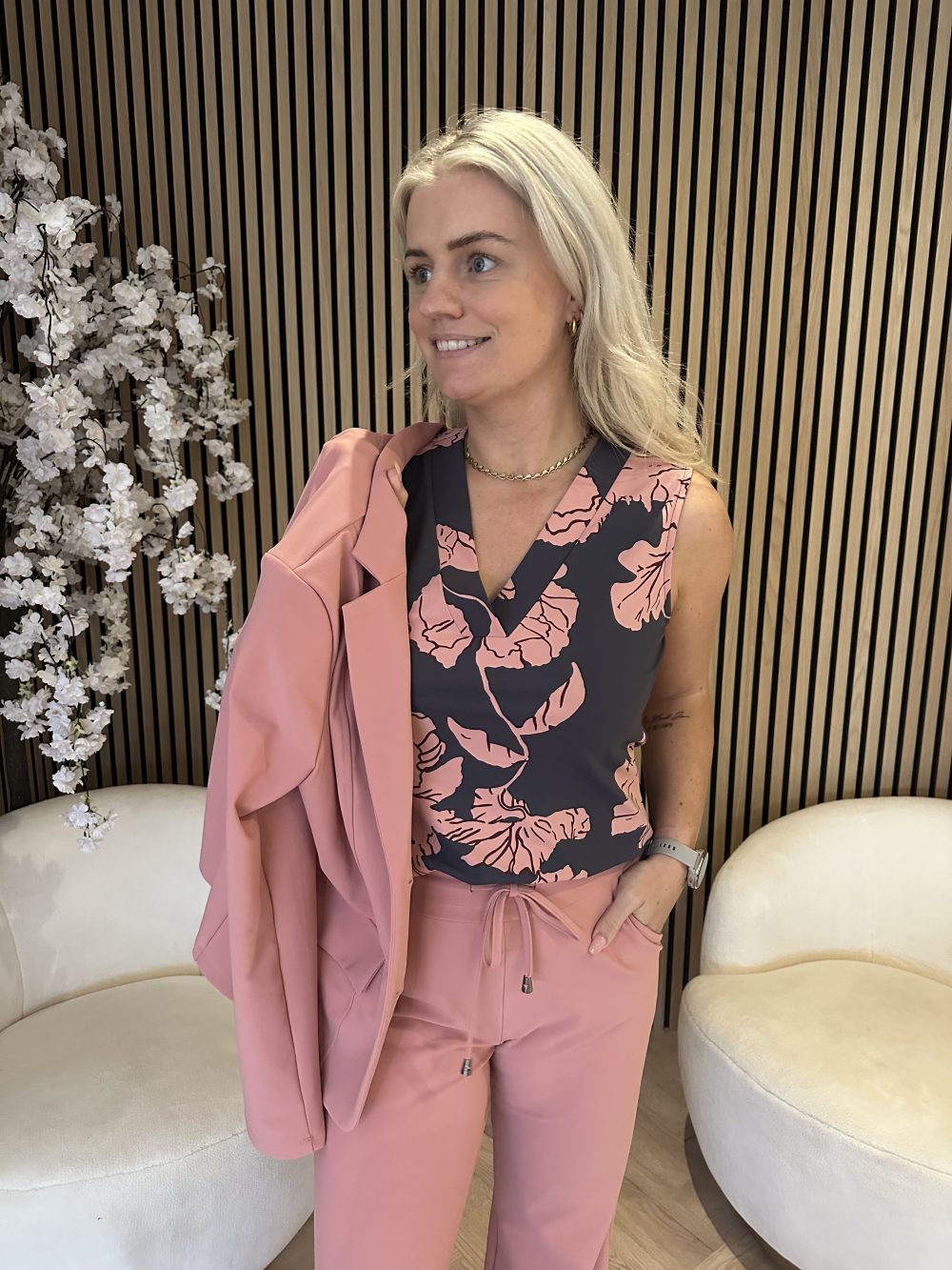 Mi Piace - Top Big Flower Print - Dark Grey