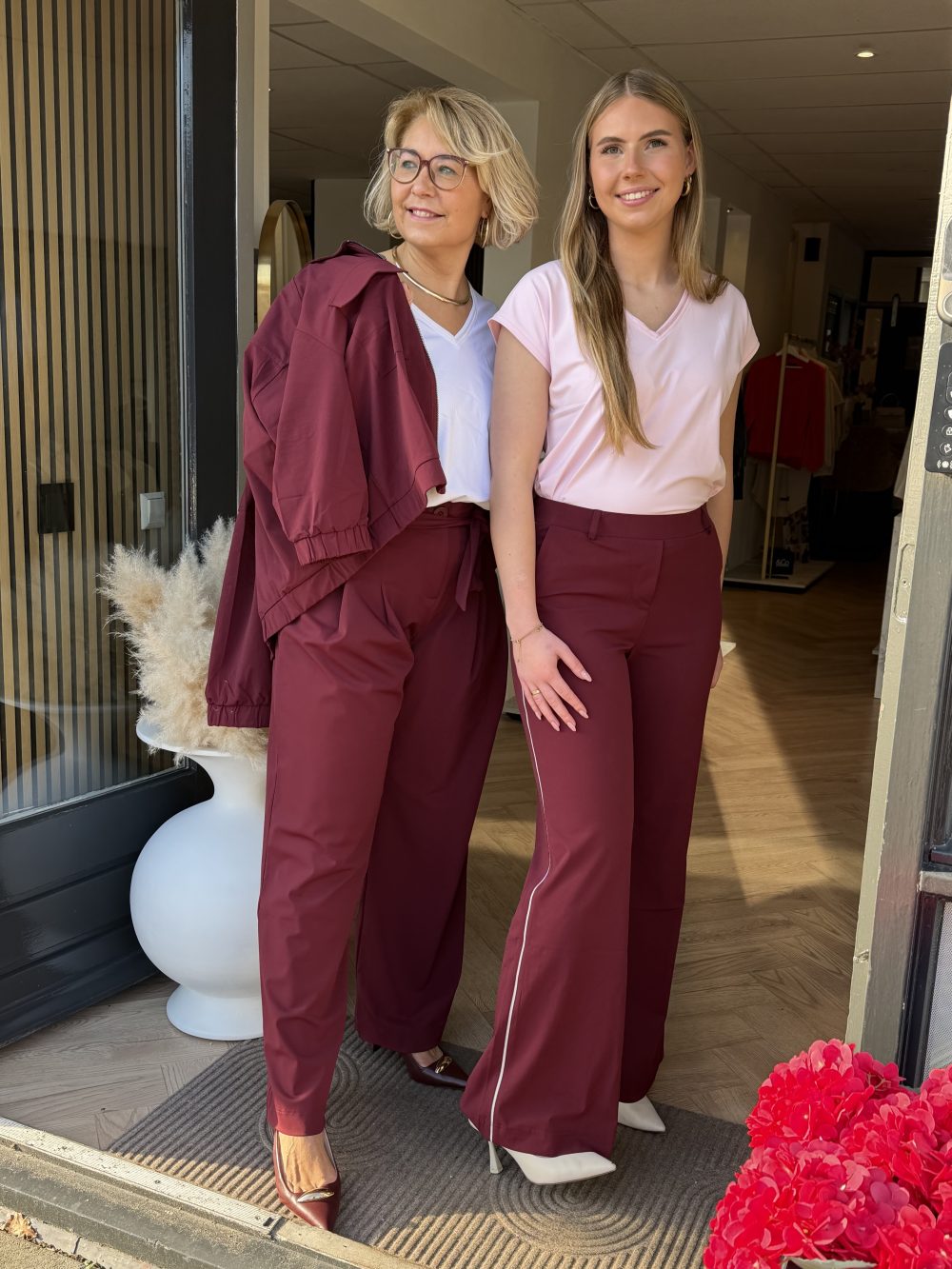 Lady Day - Eleyn Trousers - Burgundy & Lady Day - Mira Top - Sweet pink & Lady Day - Steph Trousers - Burgundy