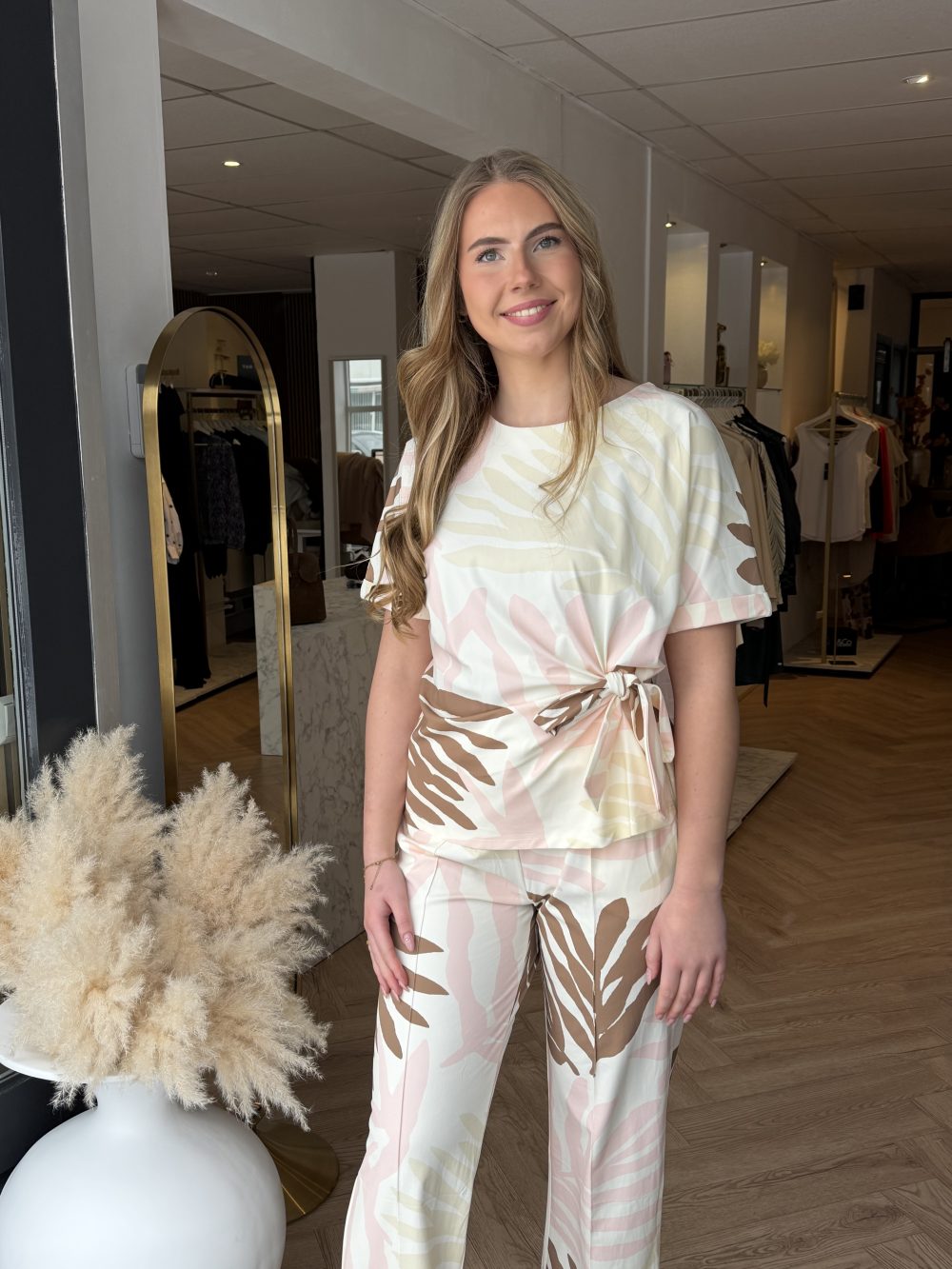 Kimara - Negin Top - Leaf Me Here Powder Pink