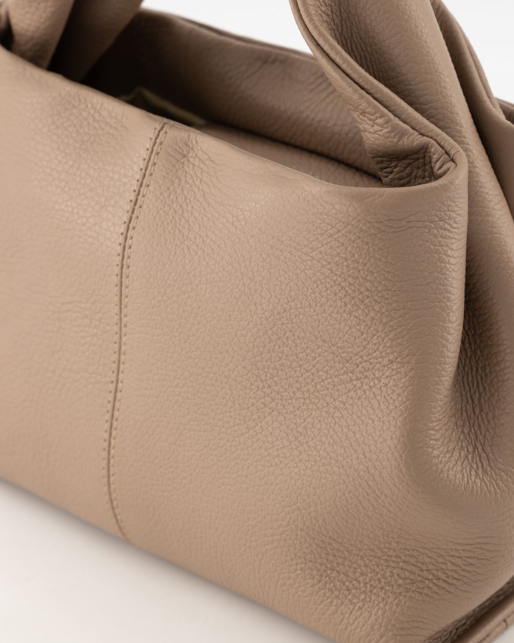 Madam Peach - Polly Classic Grain - Truffle Taupe