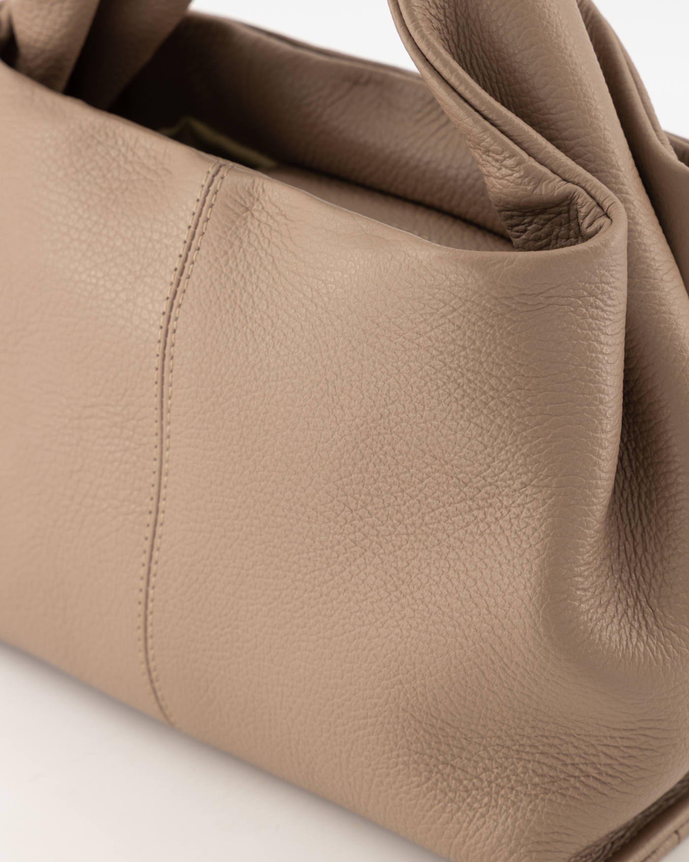 Madam Peach - Polly Classic Grain - Truffle Taupe