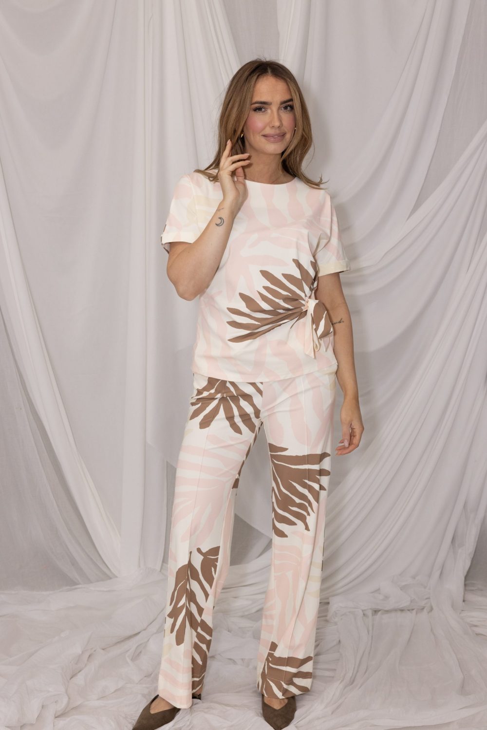 Kimara - Negin Top - Leaf Me Here Powder Pink