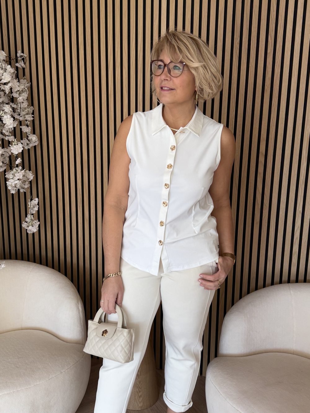 Triple Nine - Blouse cut sleeves with gold buttons - White