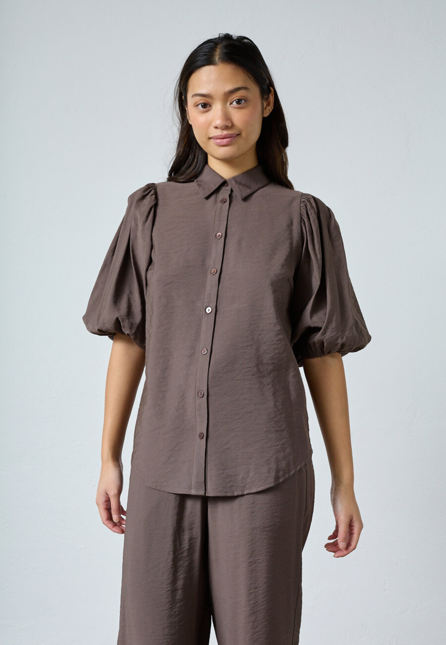 Sisters Point - Ella-sh - Chocolate