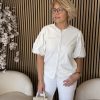 Triple Nine - Blouse with round laces short sleeves - White
