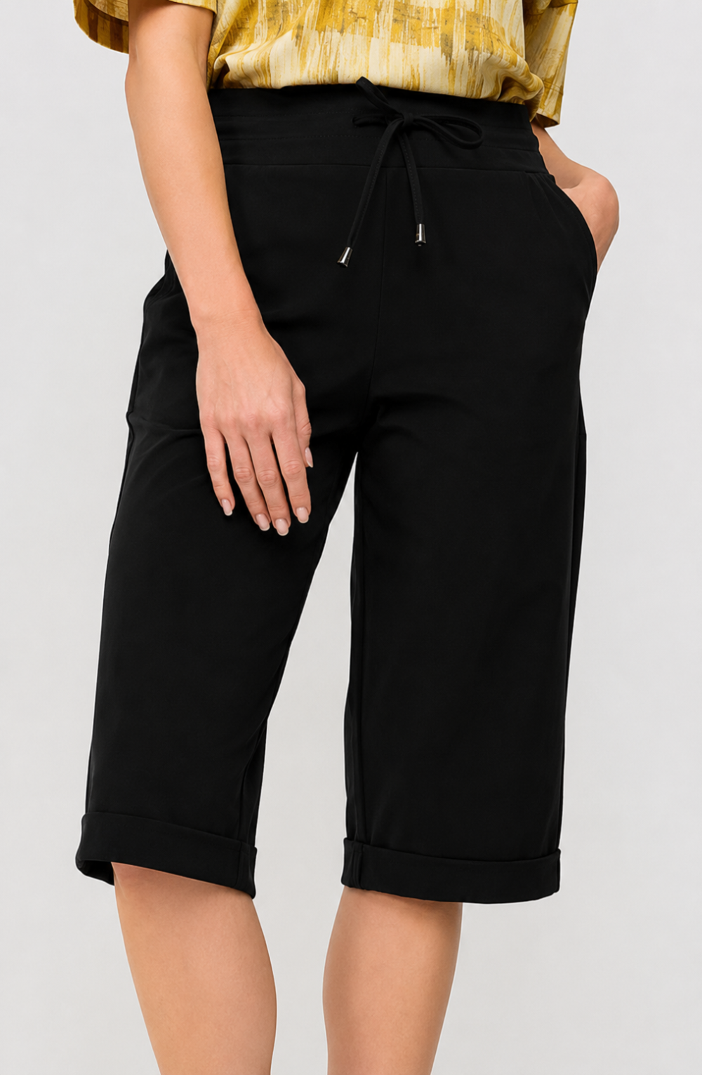 Mi Piace - Bermuda Overknee Shorts - Black