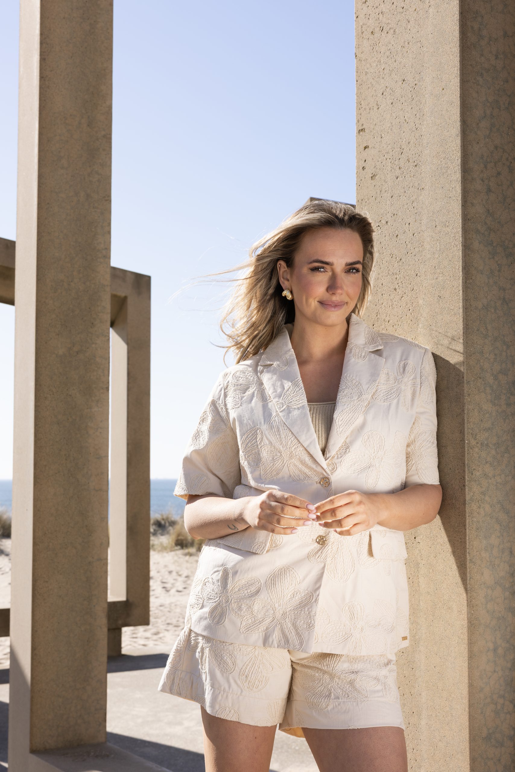 Kimara - Nore Short - Beige | Morgen in huis!