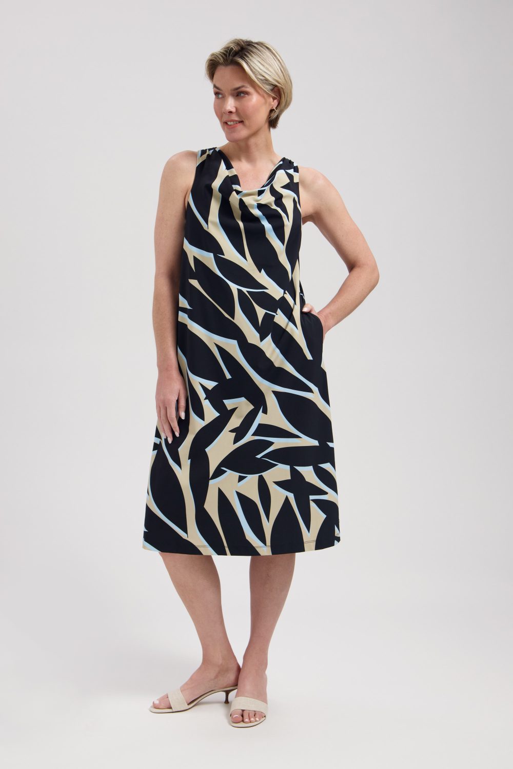 Lady Day - Elline Travel Dress - Leya print