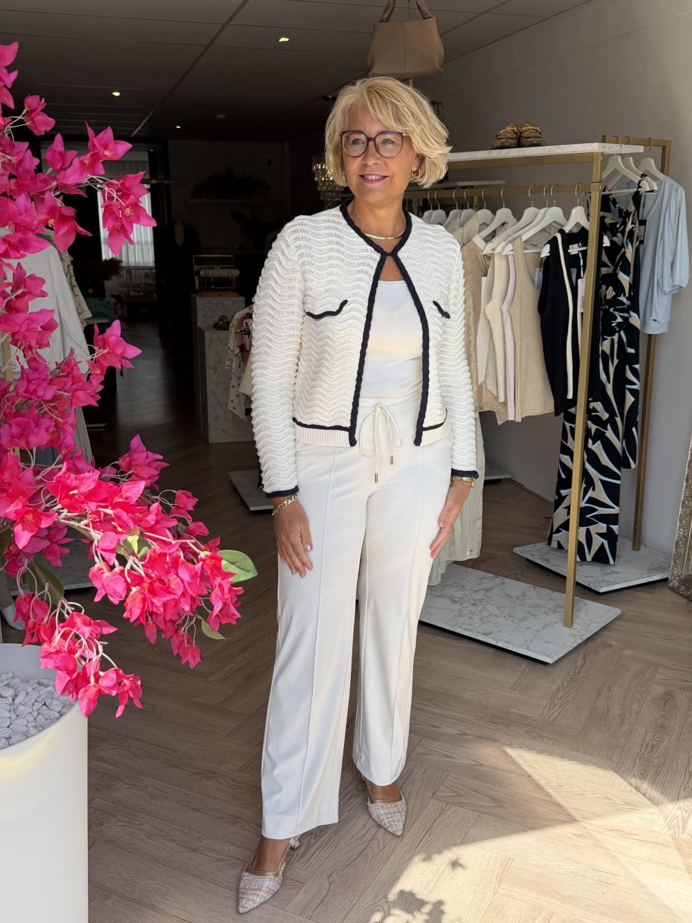 Kimara – Caar Cardigan 2 – White