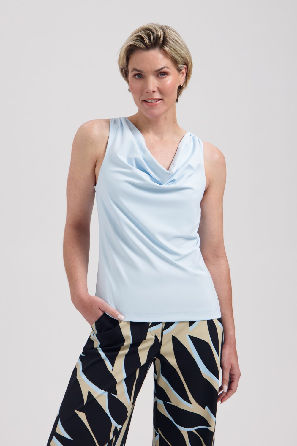 Lady Day - Ellen Travelstof Top - Baby blue