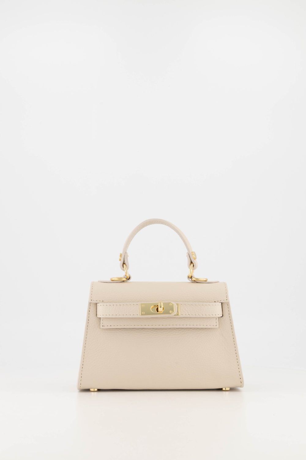 Madam Peach - Grace Palmellato - Ecru