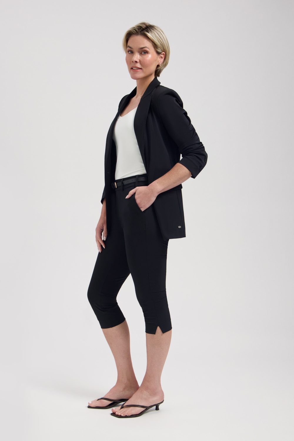 Alternative view of Lady Day - Travel Trouser Capri Leo - Black