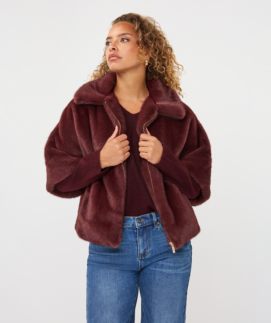 EsQualo - Coat poncho fake fur - Merlot