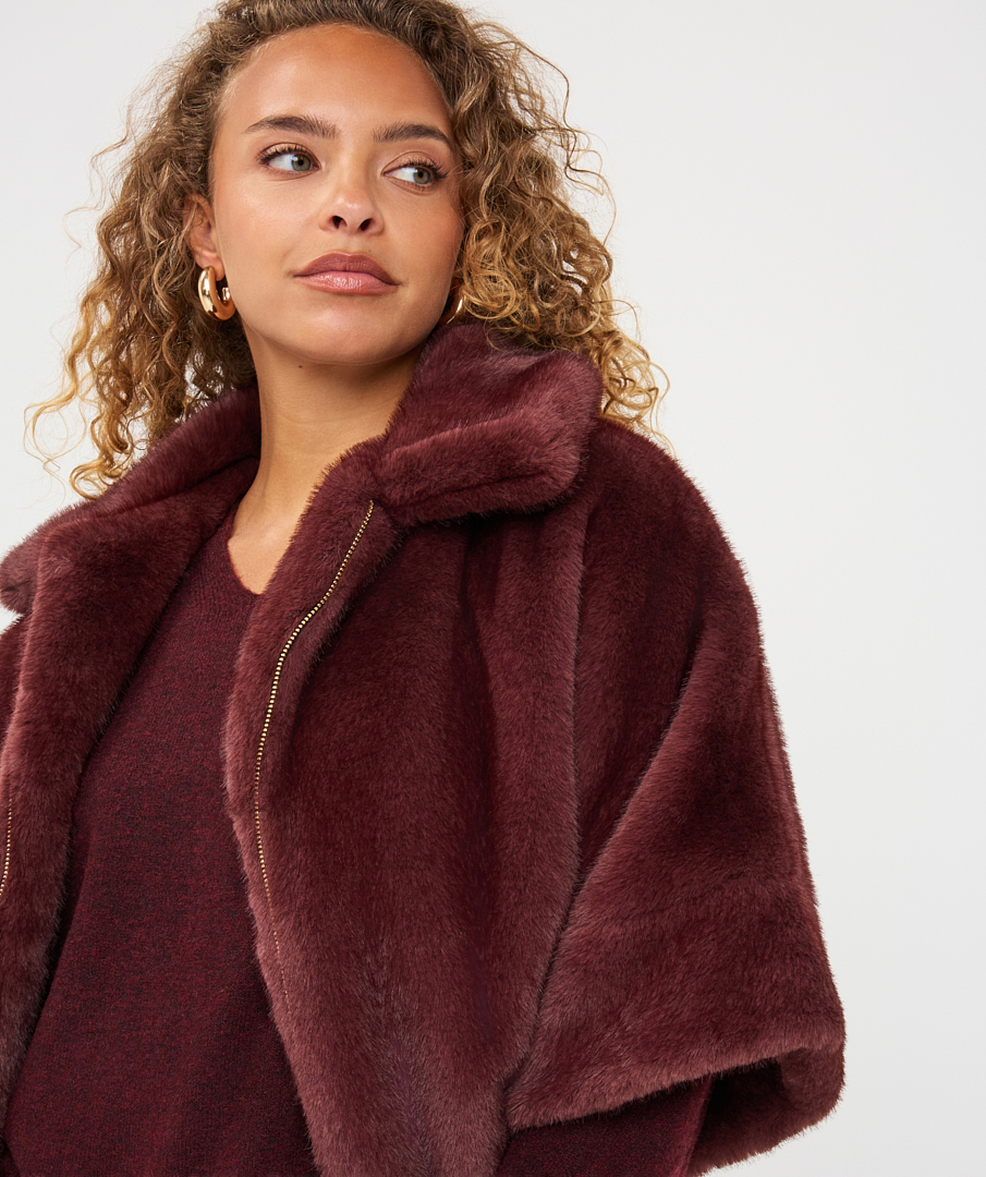 EsQualo - Coat poncho fake fur - Merlot